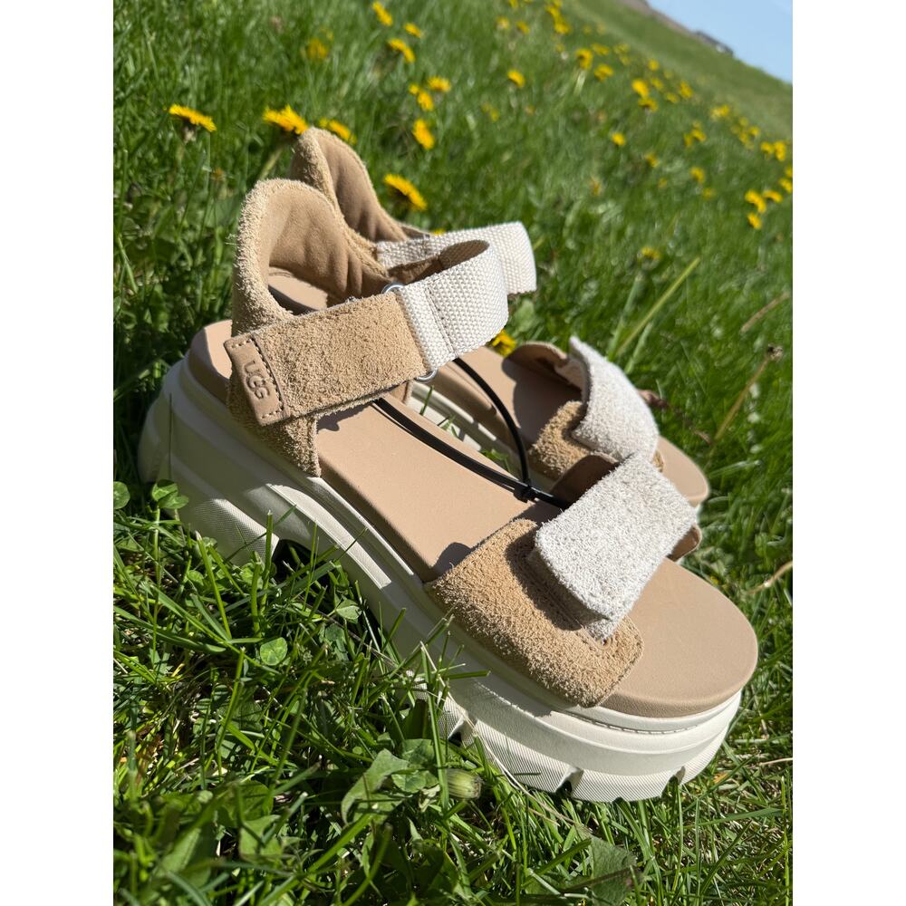 UGG Ashton Ankle Sandal, Size 9 - Picture 4 of 5